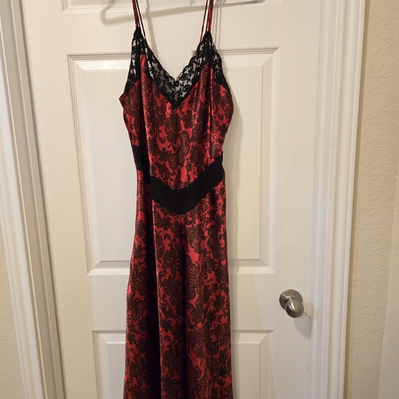 Victoria's Secret Red and Black Lace Slip Dress - Picture 4 of 12